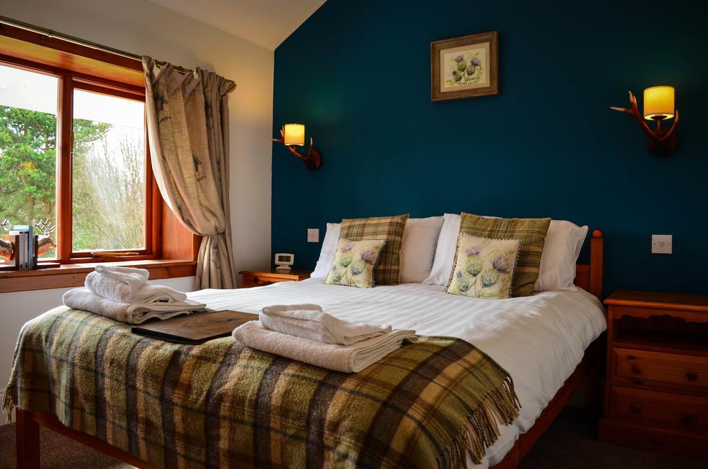 Ardlogie Guest House Авимор Екстериор снимка
