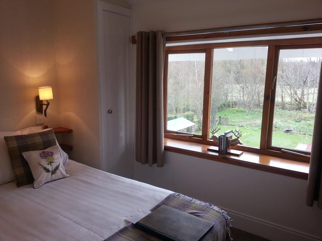 Ardlogie Guest House Авимор Екстериор снимка