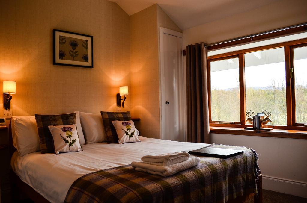 Ardlogie Guest House Авимор Екстериор снимка